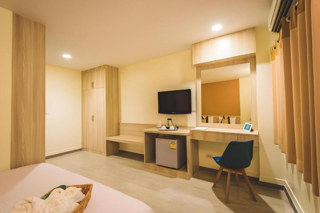 New Suanmali Hotel Bangkok Exterior foto